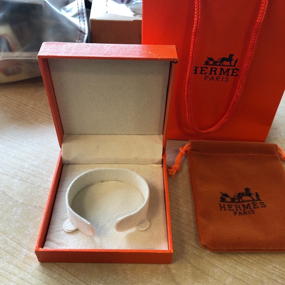 Hermès box, bag and velvet jewelry bag